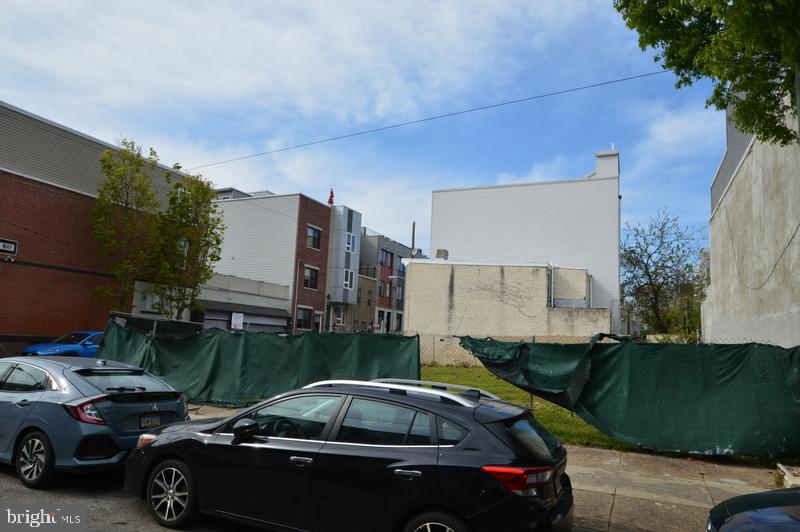 1725 Tasker Street Philadelphia, PA 19145 - Photo 6 of 9 Gallery Image 6