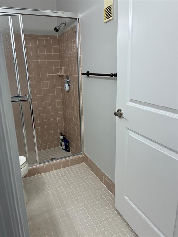 18546 Horizon Avenue, Unit 168 Boca Raton, FL 33496 - Photo 32 of 46 a bathroom with a shower