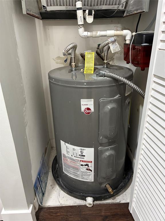 18546 Horizon Avenue, Unit 168 Boca Raton, FL 33496 - Photo 45 of 46 a view of water heater