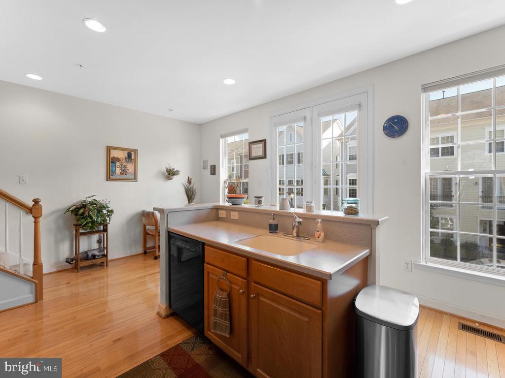 8818 Lew Wallace Road Frederick, MD 21704 - Photo 12 of 38 Breakfast area