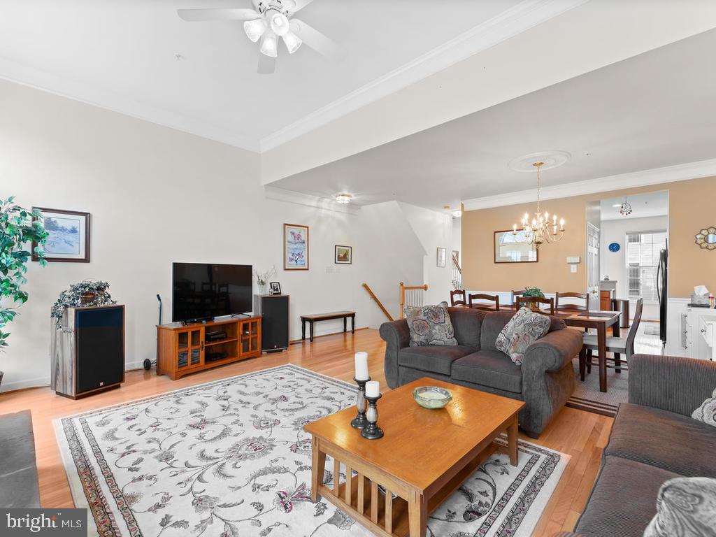 8818 Lew Wallace Road Frederick, MD 21704 - Photo 4 of 38