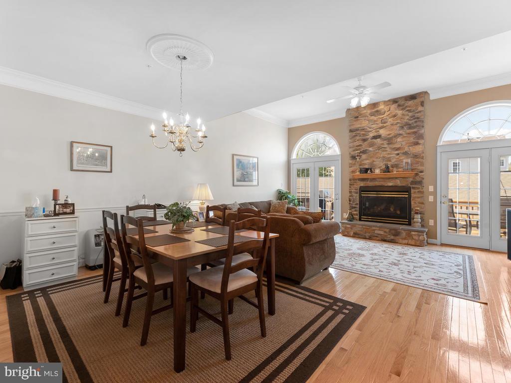 8818 Lew Wallace Road Frederick, MD 21704 - Photo 7 of 38 Dining area