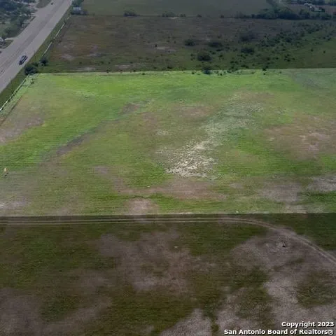 $625,000 | 2560 Us-181 S, Hobson, TX 78118