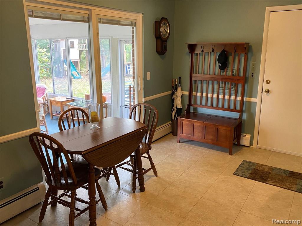 30011 Barwell Road Farmington Hills, MI 48334 - Photo 13 of 47