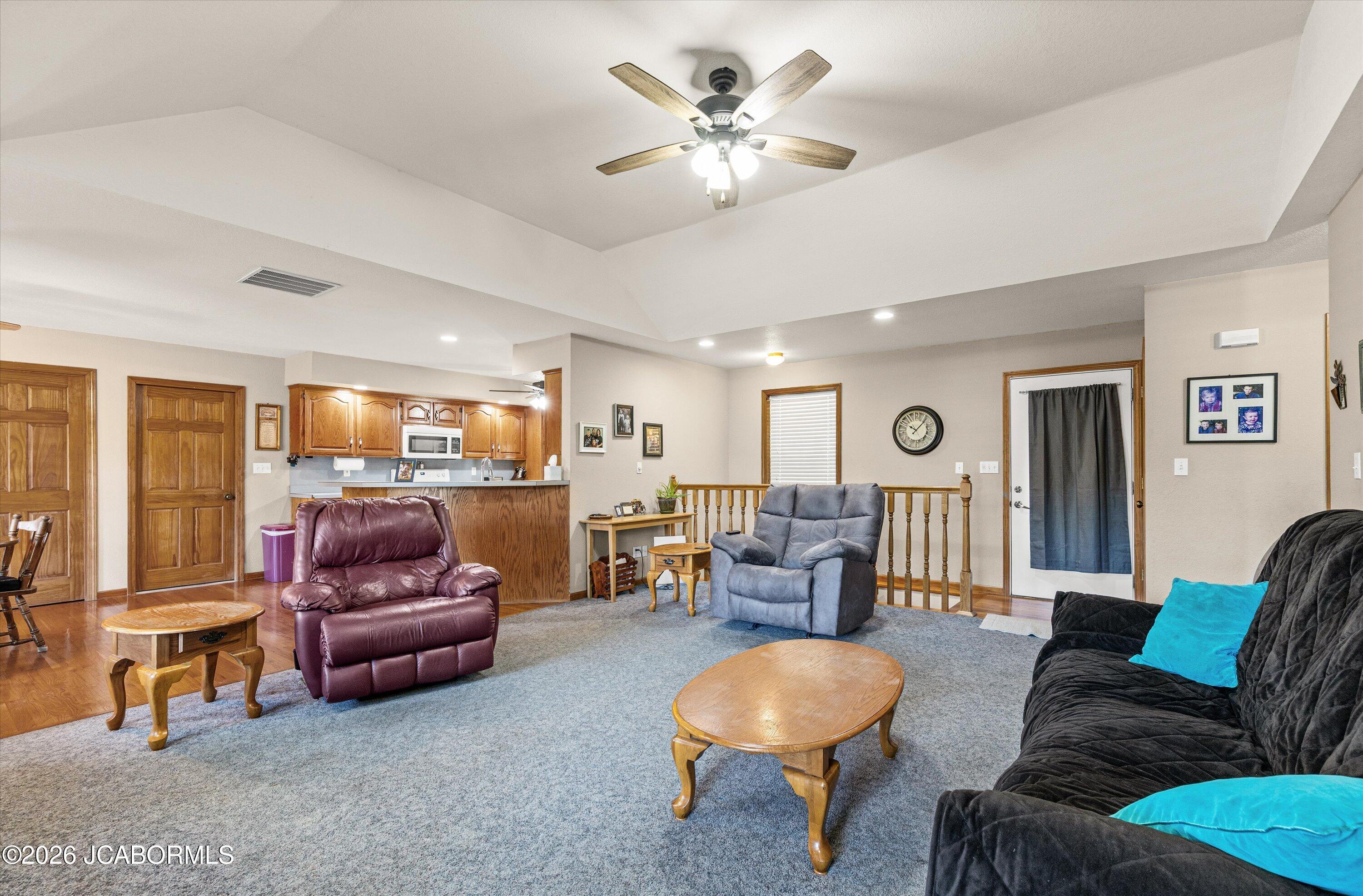 7641 Rte D Jefferson City, MO 65109 - Photo 6 of 45 Gallery Image 6