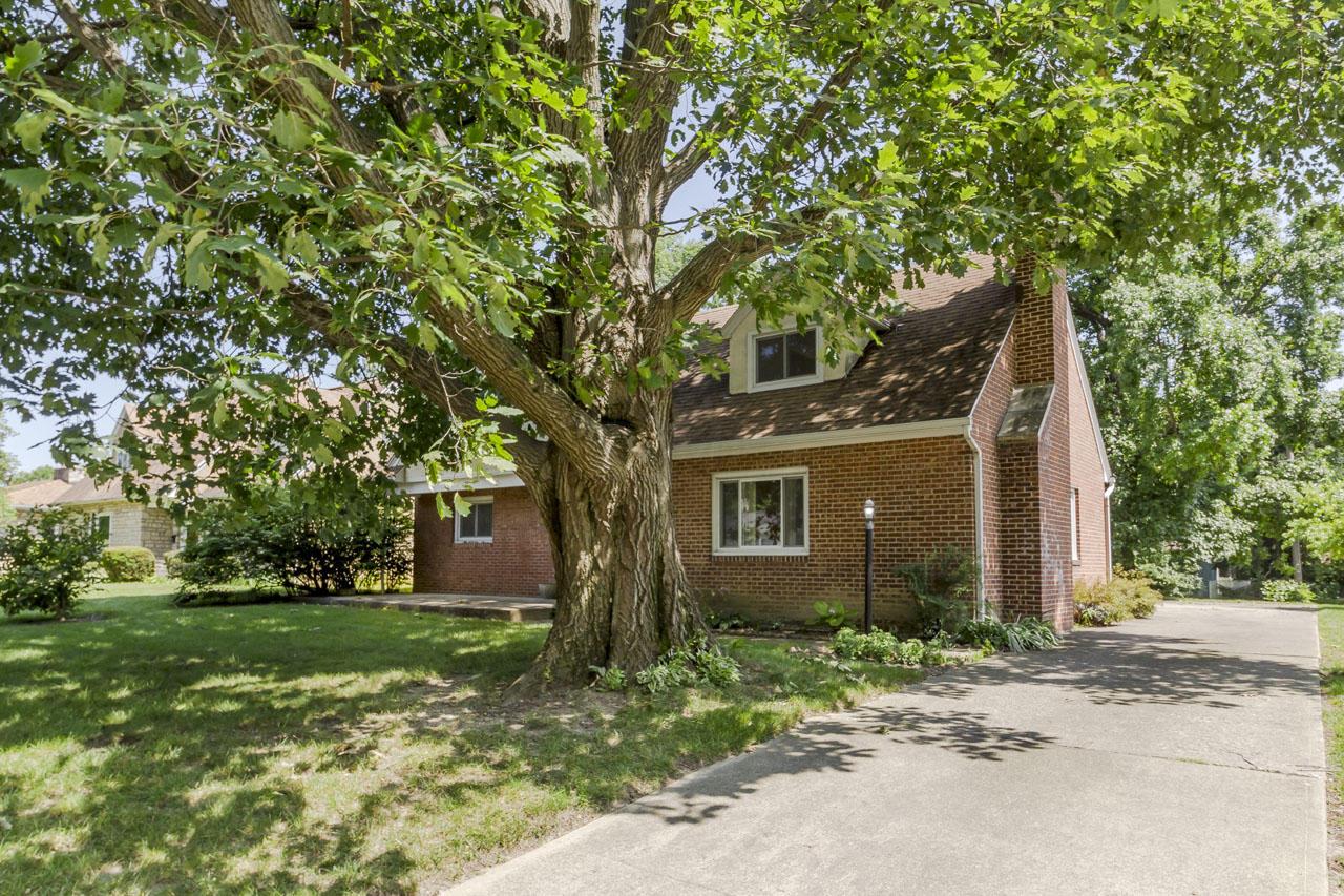 2725 Wellesley Road Columbus, OH 43209 - Photo 3 of 68 Gallery Image 3