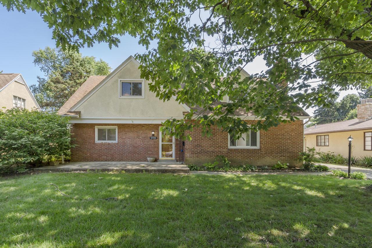 2725 Wellesley Road Columbus, OH 43209 - Photo 5 of 68 Gallery Image 5
