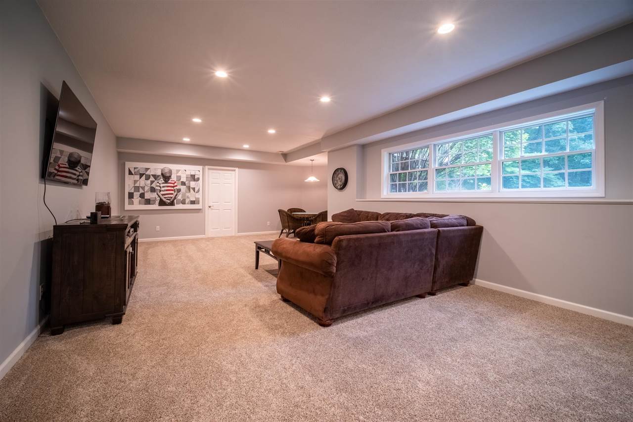 7481 Timber Ridge Road Roscoe, IL 61073 - Photo 33 of 41 Gallery Image 33