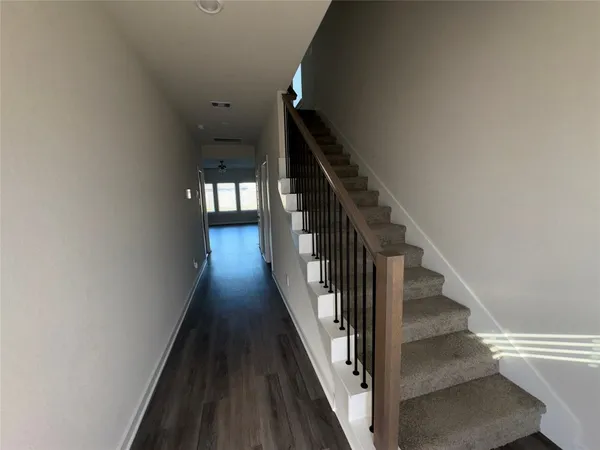 $2,100 | 16628 Sterling Clf Street, Conroe, TX 77302