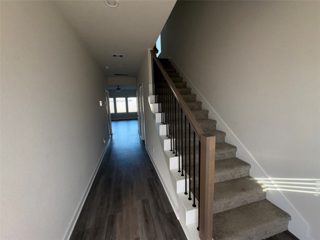 16628 Sterling Clf Street Conroe, TX 77302 - Photo 3 of 14 a view of entryway