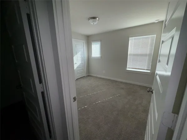 $2,100 | 16628 Sterling Clf Street, Conroe, TX 77302