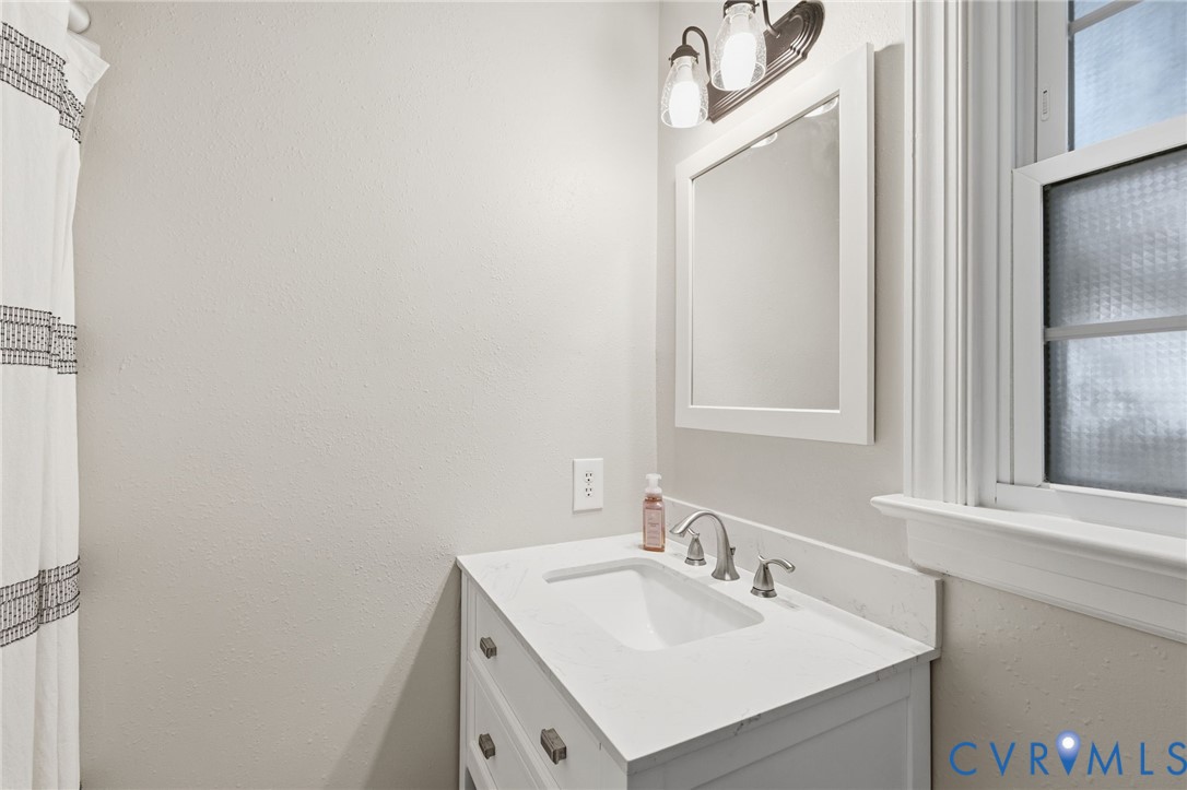 2016 Ridge Stone Court Henrico, VA 23238 - Photo 16 of 32 Gallery Image 16