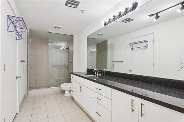 $3,000 | 404 Notre Dame Street, Unit 16, New Orleans, LA 70130