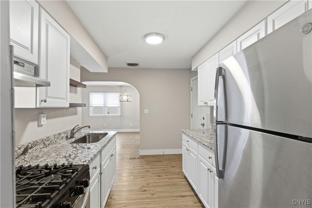 27 Wexford Road DeWitt, NY 13214 - Photo 11 of 36