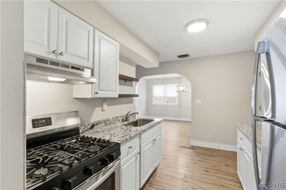 27 Wexford Road DeWitt, NY 13214 - Photo 12 of 36