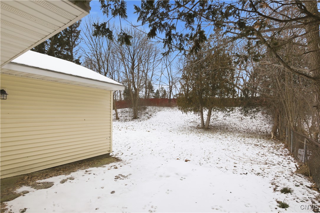 27 Wexford Road DeWitt, NY 13214 - Photo 29 of 36