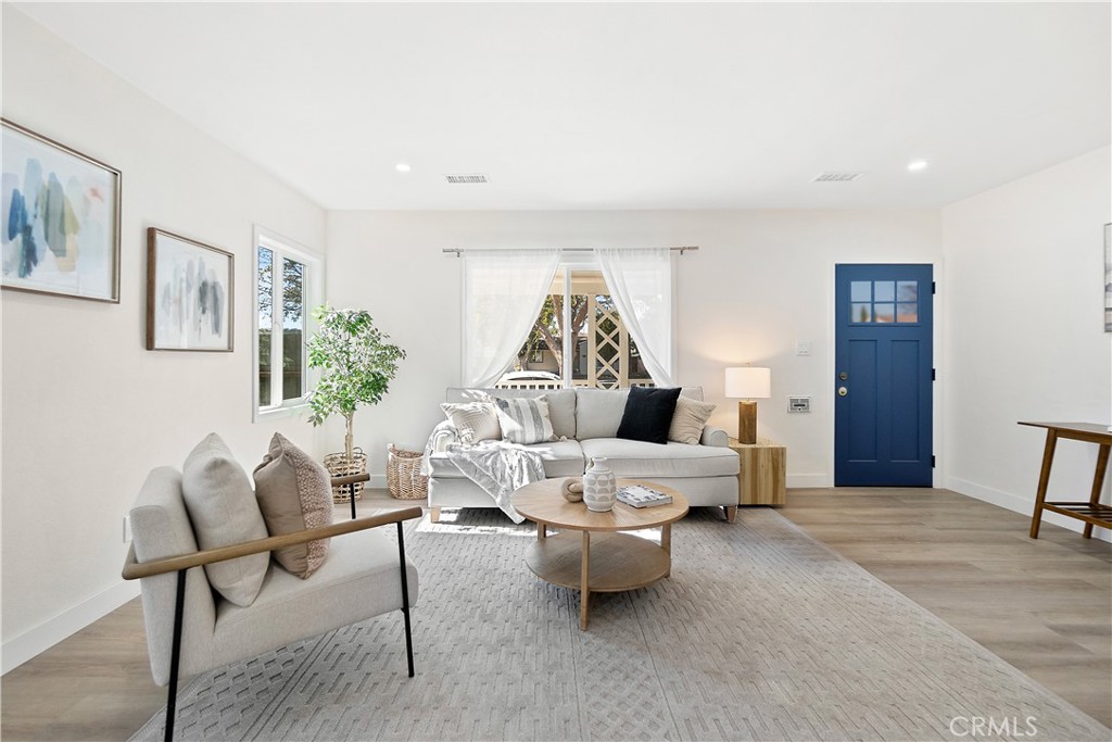 2870 Daisy Avenue Long Beach, CA 90806 - Photo 11 of 25