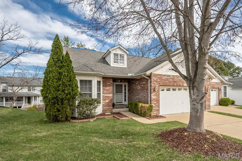 453 Wildflower Court Ballwin, MO 63021 - Photo 1 of 32