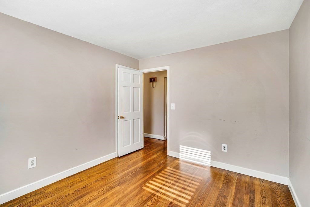 8 Meadow Road Medway, MA 02053 - Photo 18 of 42 Gallery Image 18