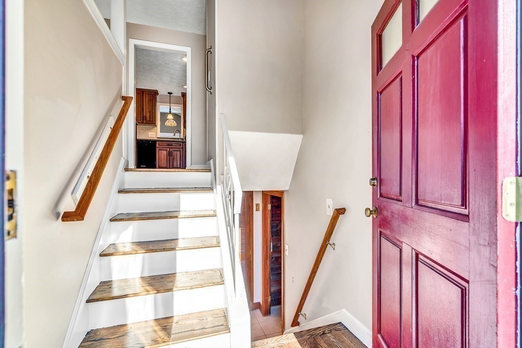 8 Meadow Road Medway, MA 02053 - Photo 25 of 42 Gallery Image 25