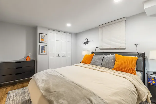 $2,400 | 3017 Pearl Street, Unit 1, Franklin Park, IL 60131