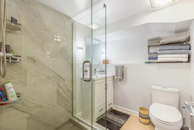 $2,400 | 3017 Pearl Street, Unit 1, Franklin Park, IL 60131