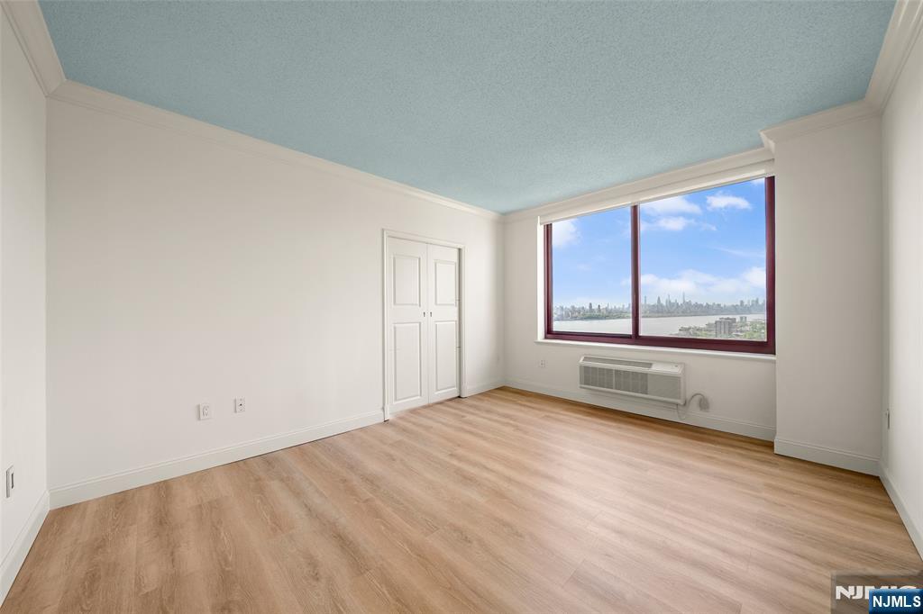 100 Old Palisade Road, Unit 2108 Fort Lee, NJ 07024 - Photo 15 of 24