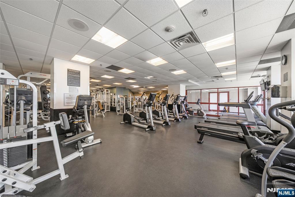 100 Old Palisade Road, Unit 2108 Fort Lee, NJ 07024 - Photo 21 of 24