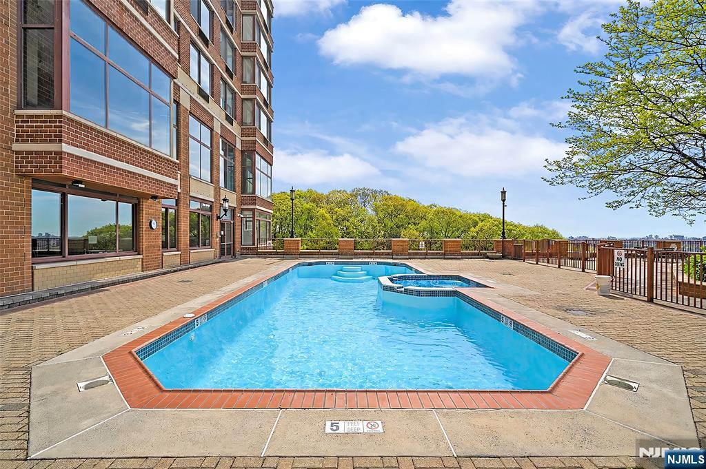 100 Old Palisade Road, Unit 2108 Fort Lee, NJ 07024 - Photo 23 of 24