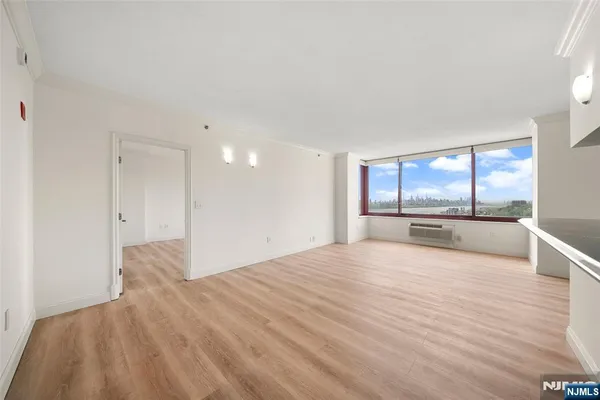$4,600 | 100 Old Palisade Road, Unit 2108, Fort Lee, NJ 07024