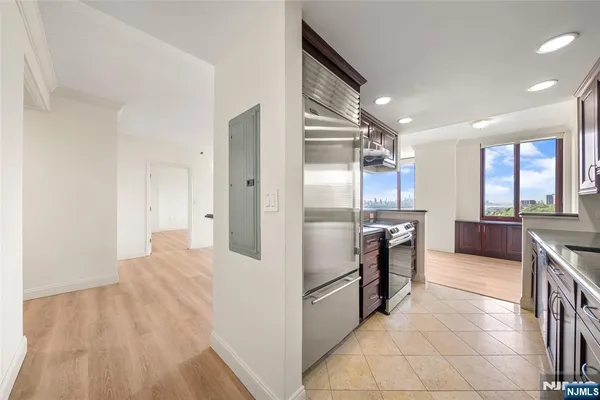 $4,600 | 100 Old Palisade Road, Unit 2108, Fort Lee, NJ 07024