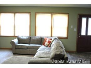 74 Holliday Springfield, IL 62702 - Photo 6 of 24