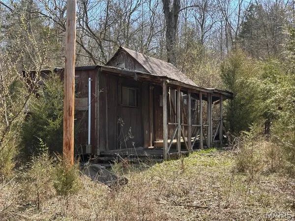 $40,000 | 2172 Lake Park Trail, De Soto, MO 63020