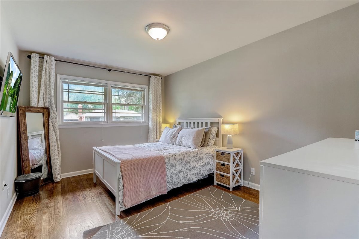 625 Deerpath Road East Dundee, IL 60118 - Photo 20 of 38