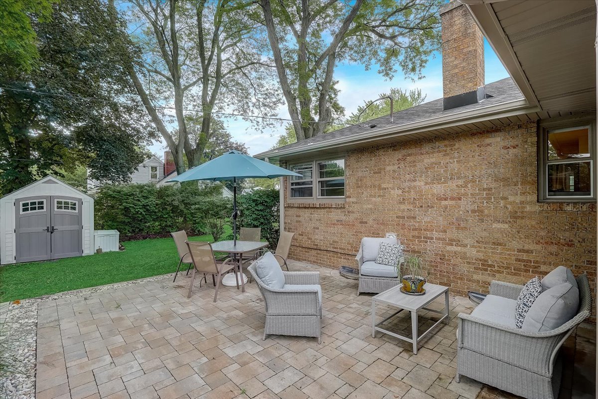 625 Deerpath Road East Dundee, IL 60118 - Photo 32 of 38