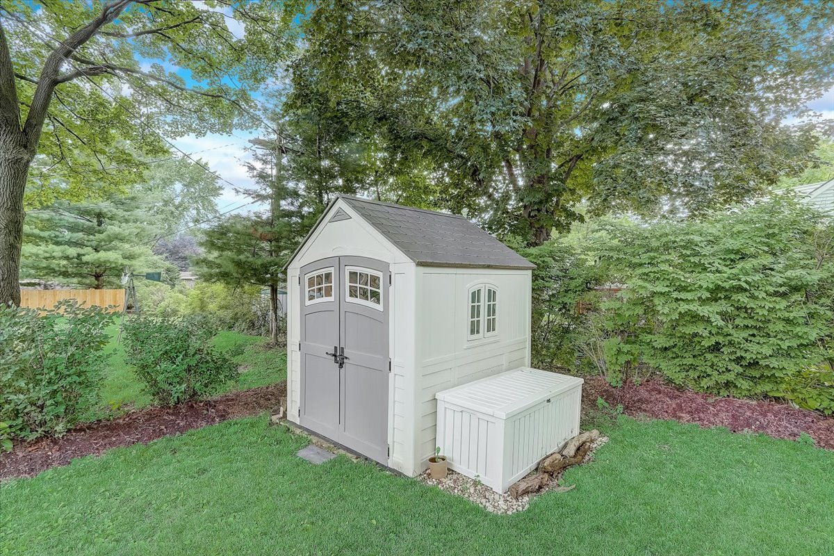625 Deerpath Road East Dundee, IL 60118 - Photo 36 of 38