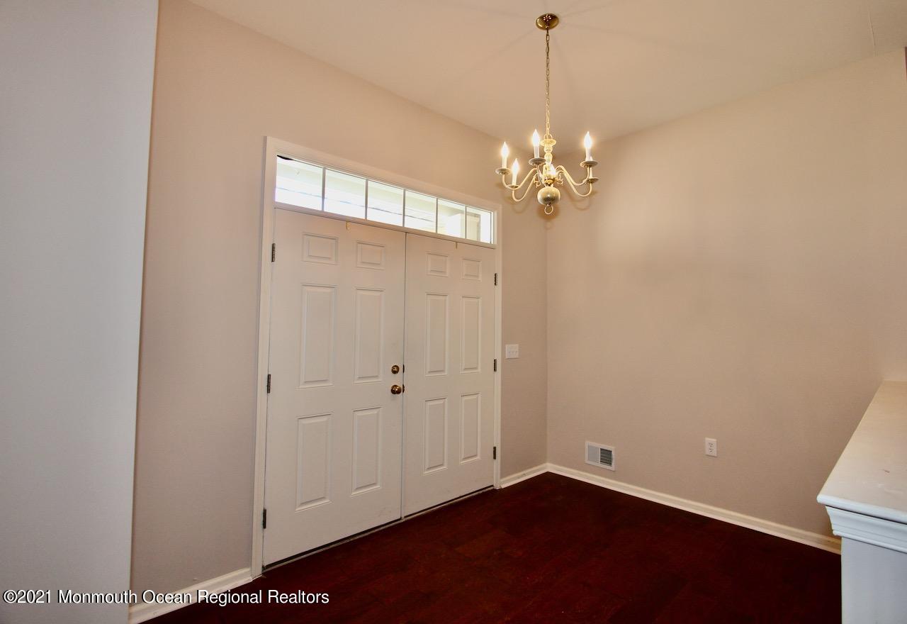 24 Congressional Road Jackson, NJ 08527 - Photo 2 of 31 24 congressional - 6