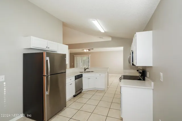 $1,670 | 9135 Shindler Crossing Drive, Jacksonville, FL 32222