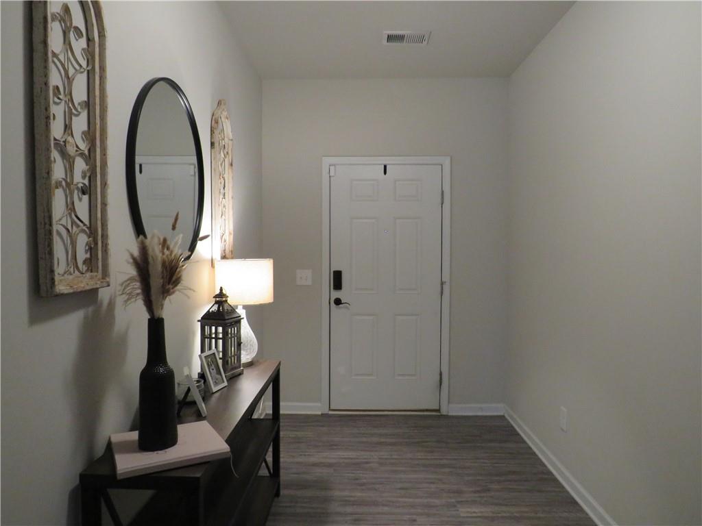 5 Willowrun Drive Rome, GA 30165 - Photo 14 of 43 a view of a livingroom with furniture and wooden floor
