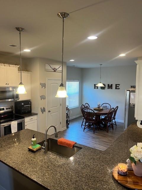 5 Willowrun Drive Rome, GA 30165 - Photo 17 of 43 a kitchen with sink and view of living room