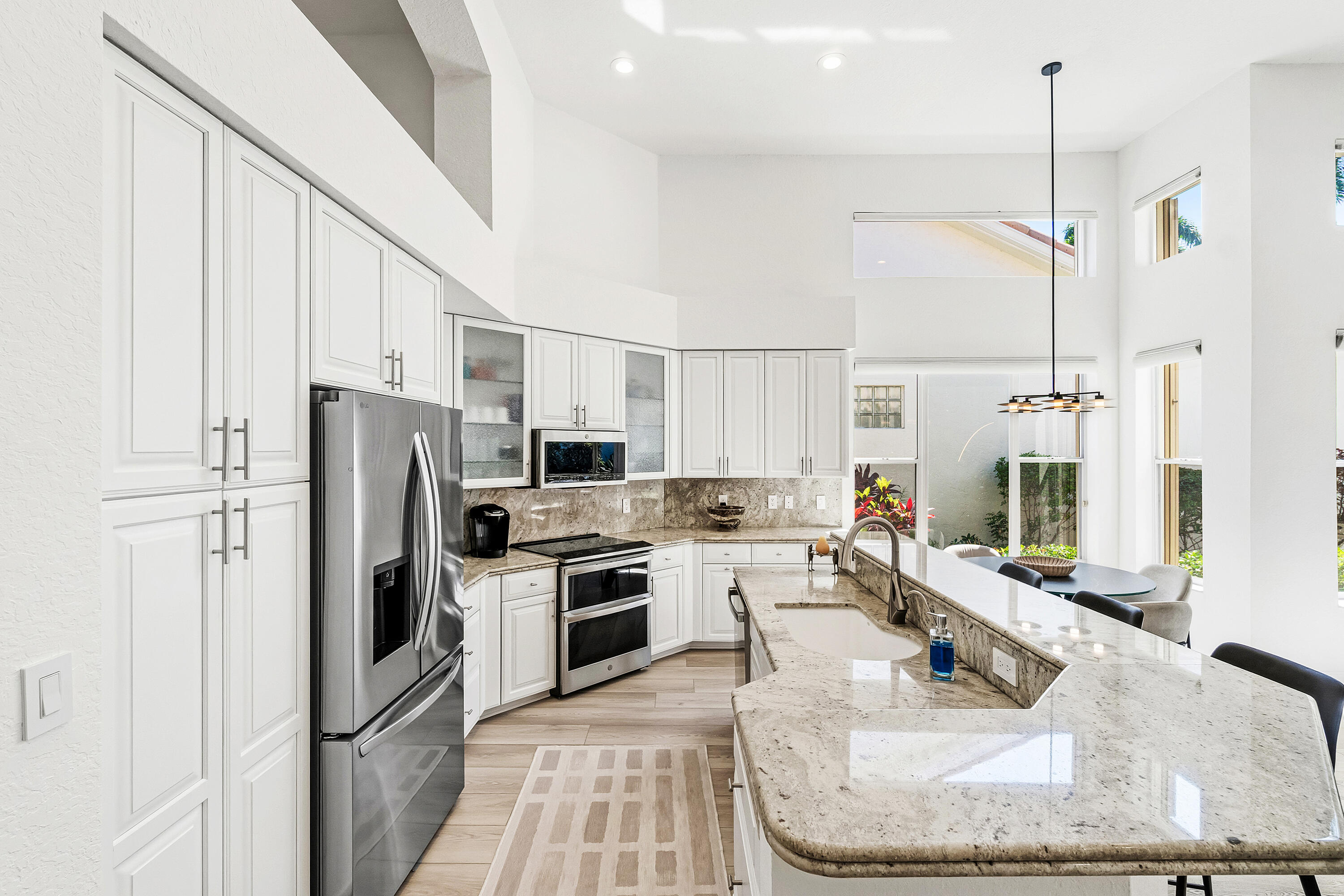 6213 Northwest 21st Court Boca Raton, FL 33496 - Photo 15 of 63 Kitchen