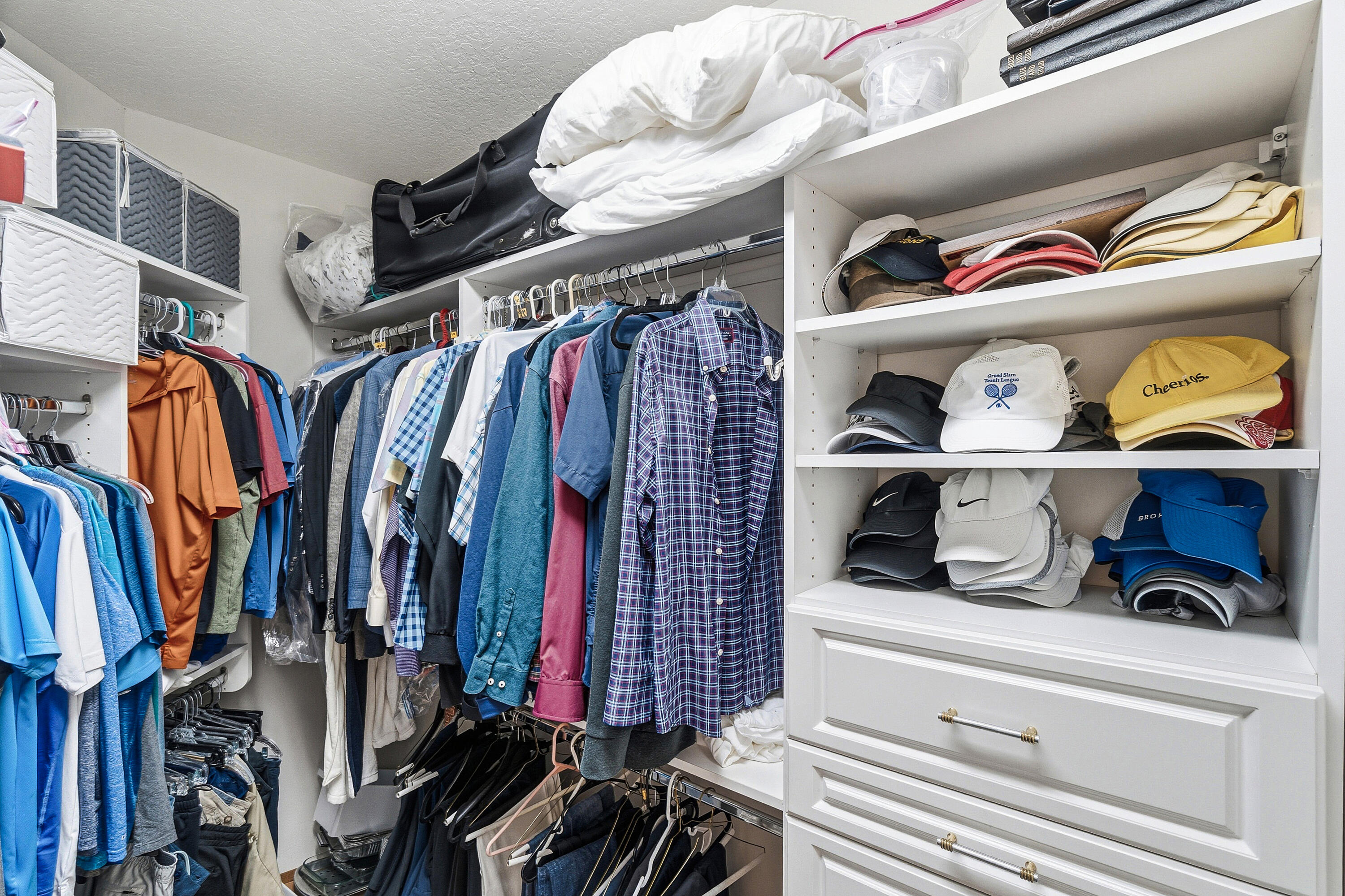 6213 Northwest 21st Court Boca Raton, FL 33496 - Photo 25 of 63 Primary Closet 1