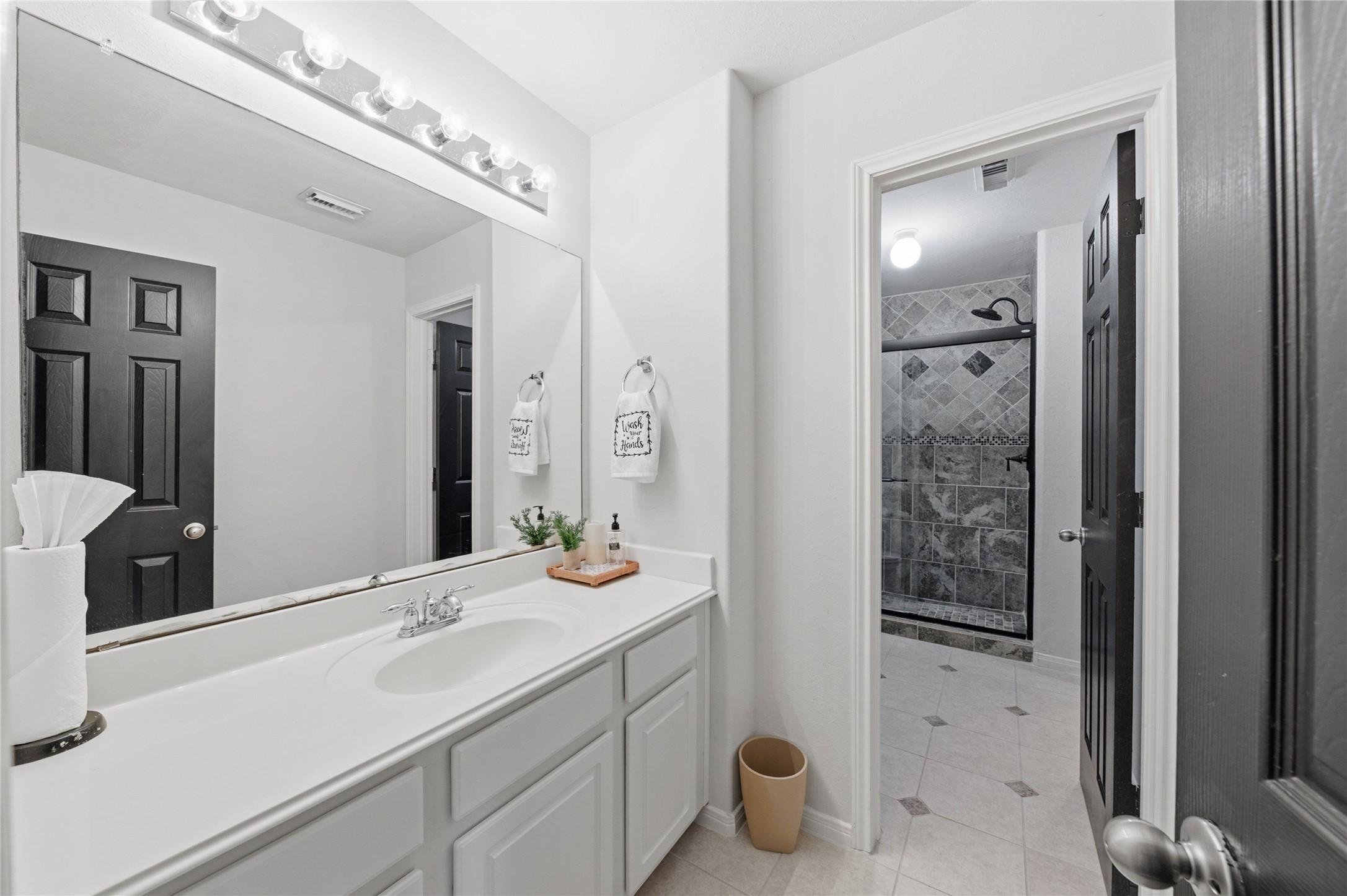 28 Atascadero Drive Manvel, TX 77578 - Photo 34 of 50