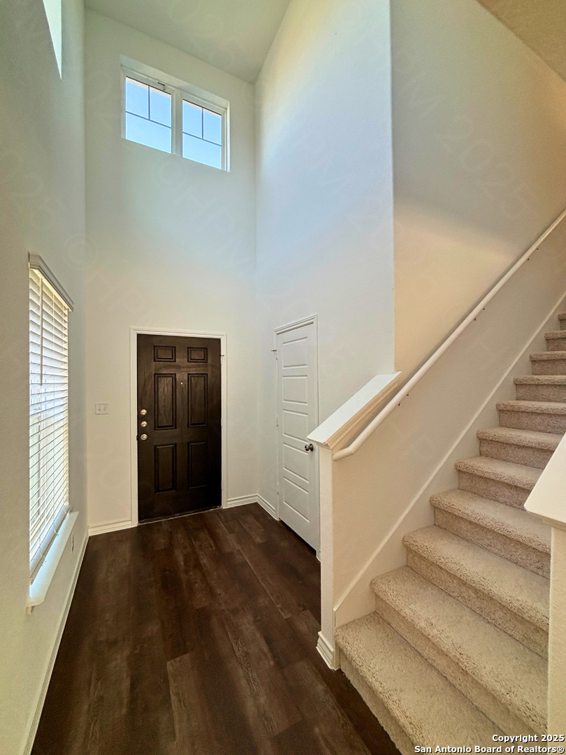 1032 Oriole Way Marion, TX 78124 - Photo 16 of 18 a view of entryway