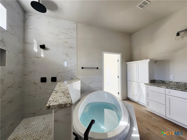 $689,000 | 637 Bald Eagle Loop, Salado, TX 76571