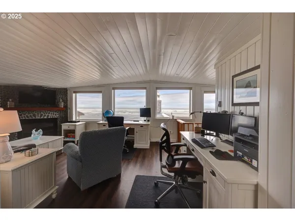 $1,774,000 | 80444 Carnahan Road North, Arch Cape, OR 97102