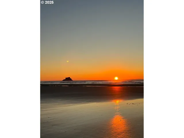 $1,799,000 | 80444 Carnahan Road North, Arch Cape, OR 97102