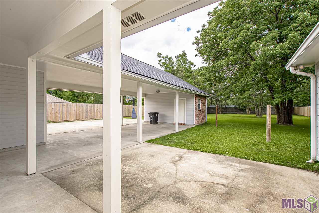 12931 Carrington Pl Avenue Baton Rouge, LA 70817 - Photo 18 of 21