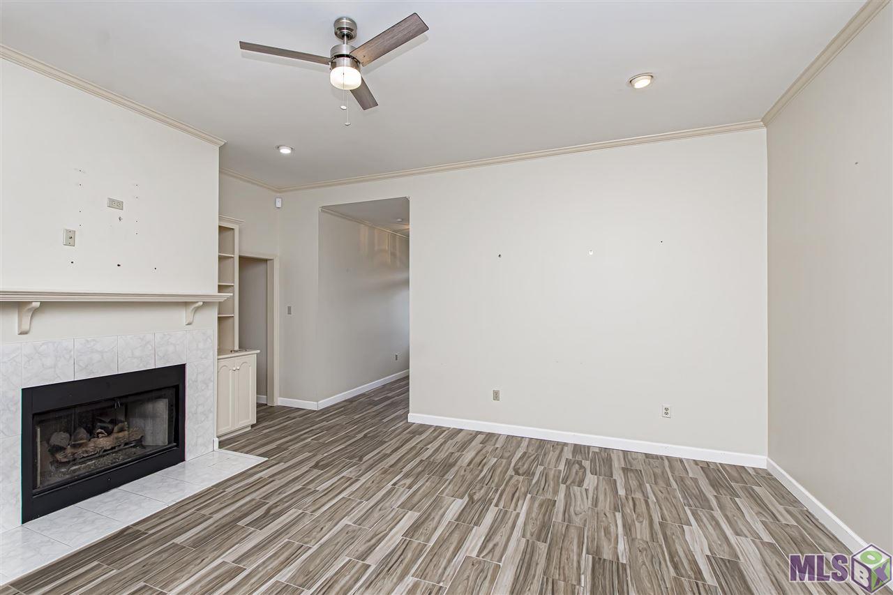 12931 Carrington Pl Avenue Baton Rouge, LA 70817 - Photo 4 of 21