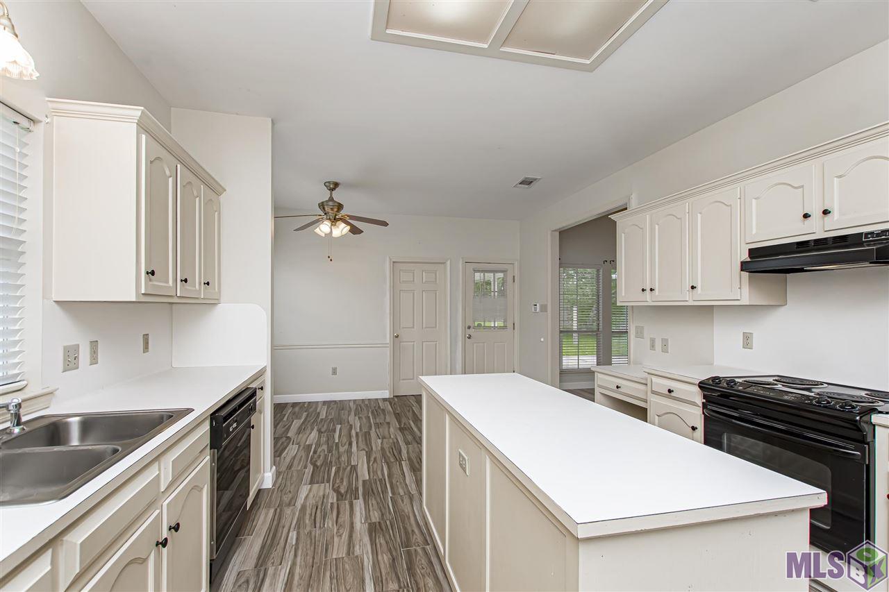 12931 Carrington Pl Avenue Baton Rouge, LA 70817 - Photo 9 of 21